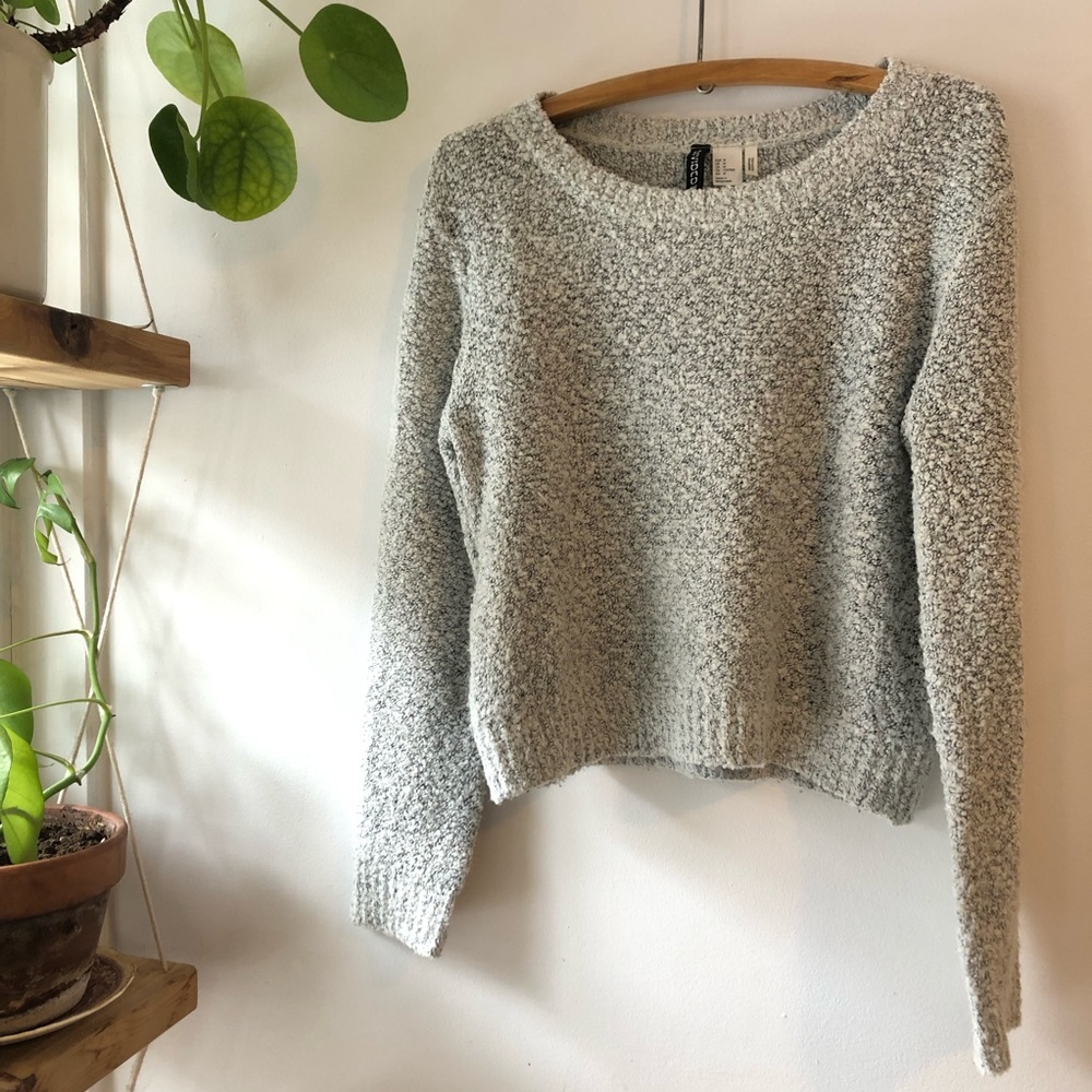 Bouclé cropped sweater
